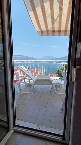 house 204 m² in Krašići with panoramic view