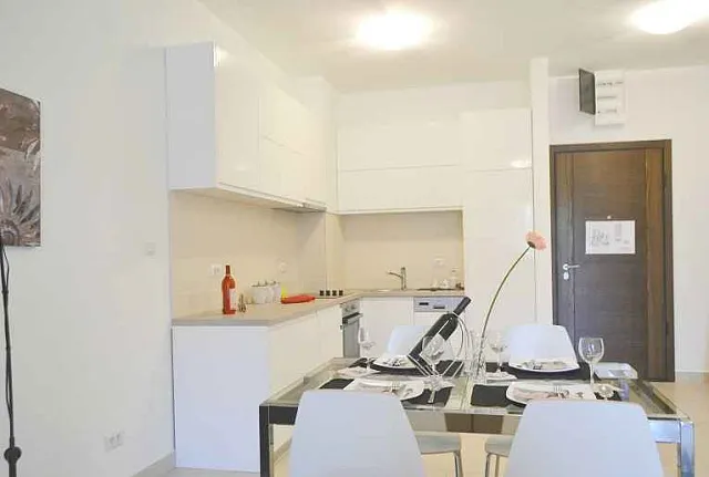 Apartment in Morinj — photo 8