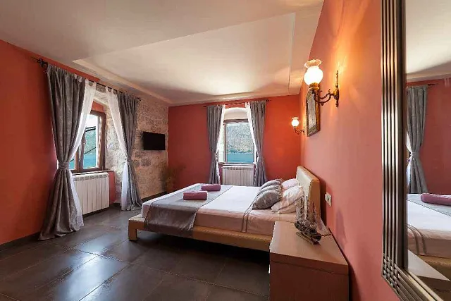 A furnished four-storey villa in Prcanj — photo 7