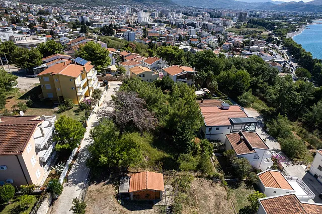 Sea-view land plot in Šušanj, 150 m from the beach — 950 m² — photo 10