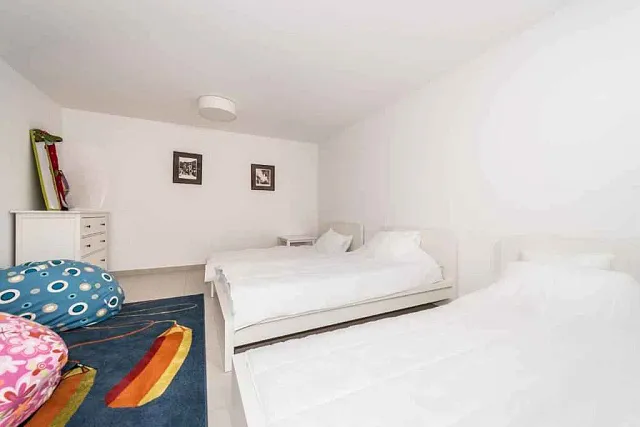 Modern townhouse in Lucici — photo 8