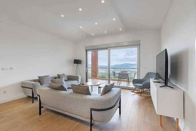 Luxury penthouse with spectacular sea views — photo 16