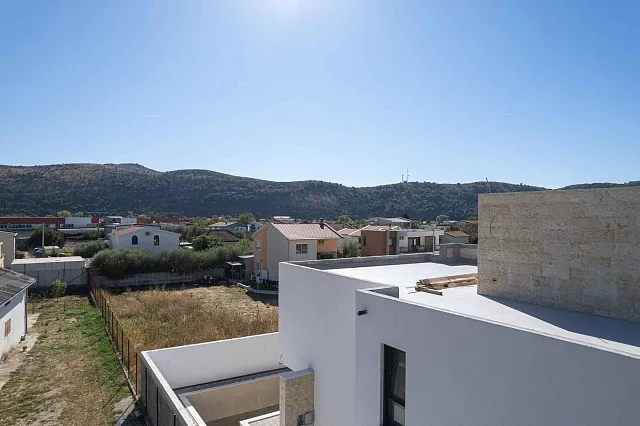 Modern House in Bar with Terrace and 3 Bedrooms — photo 42