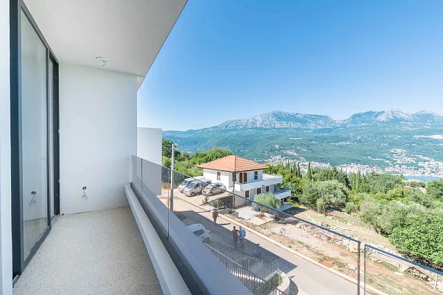  Herceg Novi – Luxury Duplex with Panoramic Bay Views — photo 7