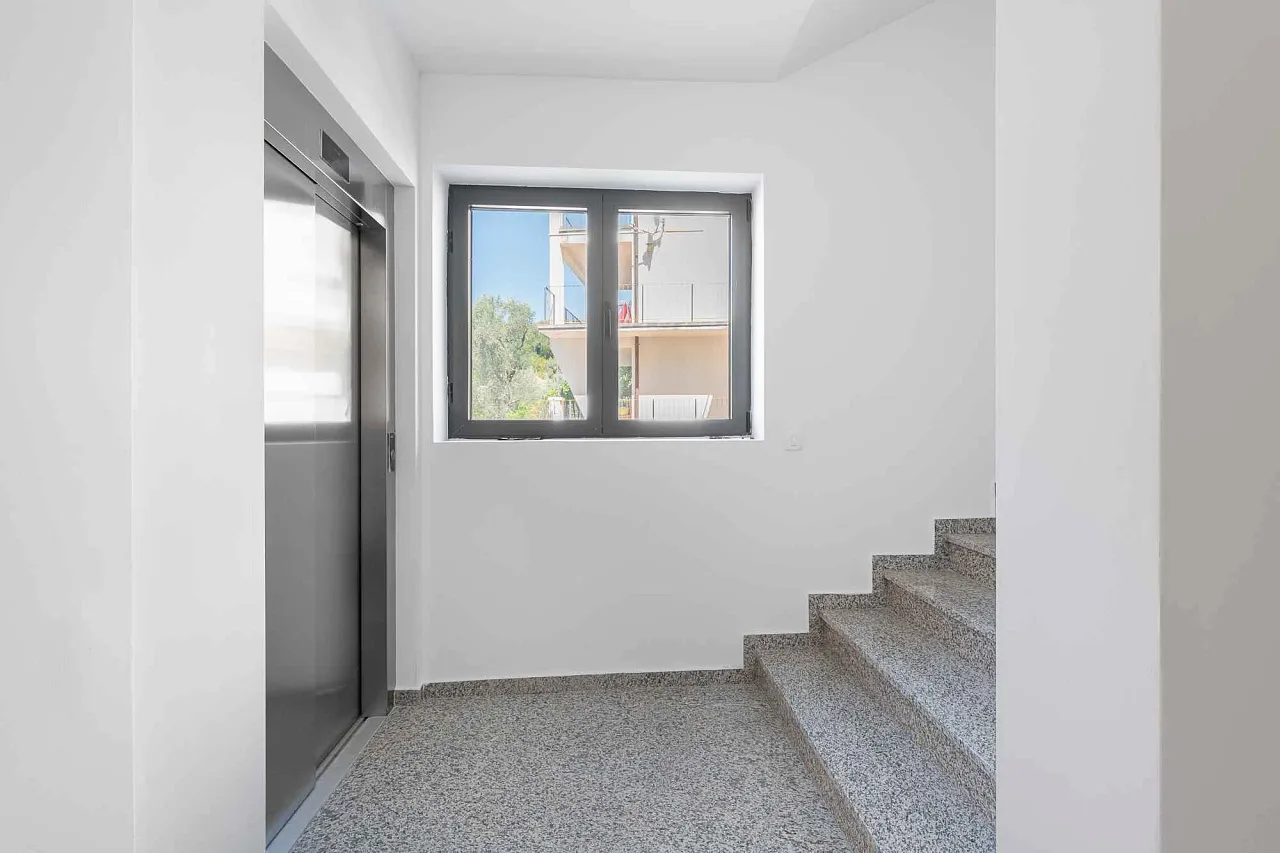 One-Bedroom Apartment in Kamenovo – Near the Sea