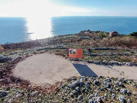Plot with construction plan in Rezevici