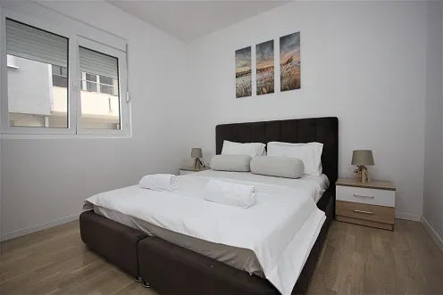 Apartment in Rafailovici 