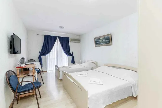 Mini-hotel in Budva — photo 11