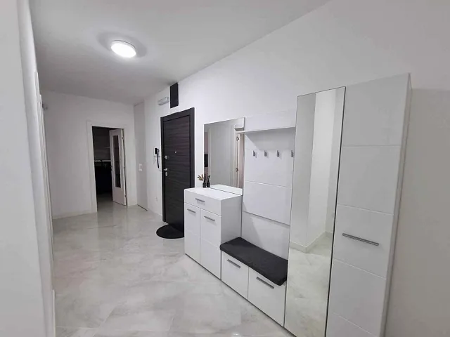 Spacious and Airy Apartment in the Heart of Budva — photo 4
