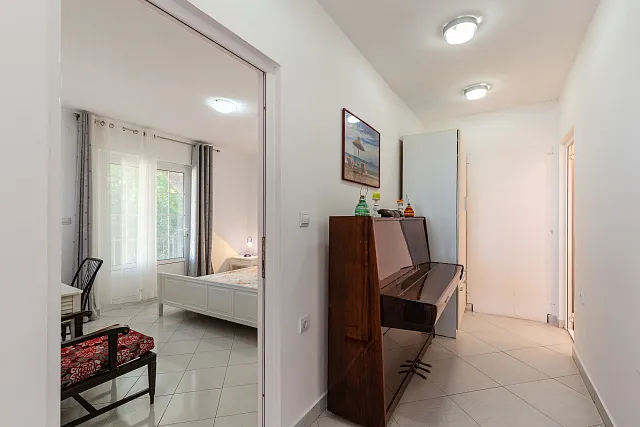 Apartment for sale overlooking the island of Sveti Stefan — photo 9