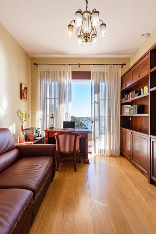 Elegance and serenity in a luxurious villa with natural views. — photo 49