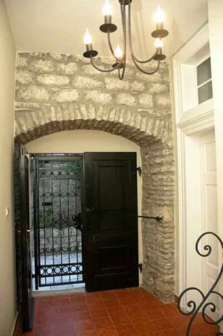 Villa in the bay on the first line — photo 9