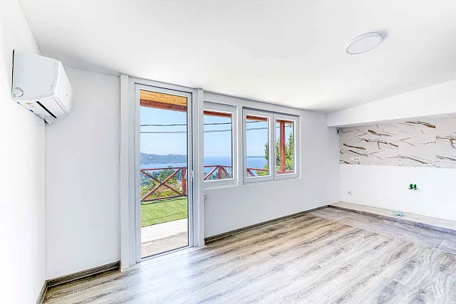 Two-unit home with stunning views of the Adriatic Sea — photo 5