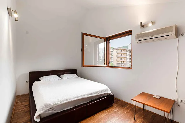 Two-Bedroom Apartment with Large Terrace in a Prime Area of Budva – 88 m²