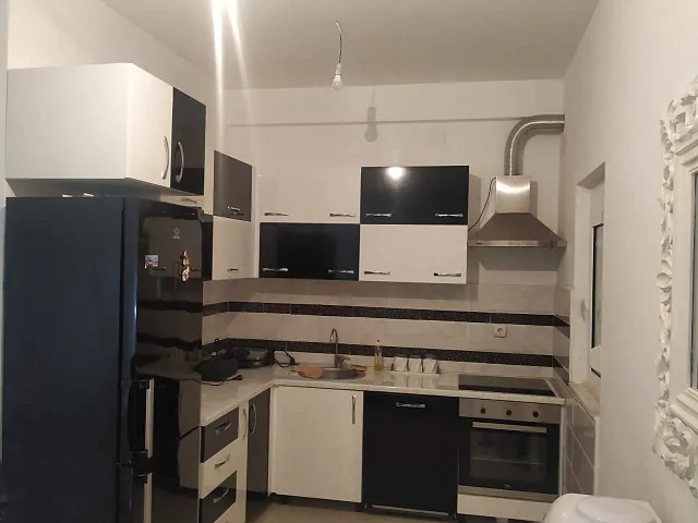 Two-bedroom apartment with sea view in Ulcinj — photo 4