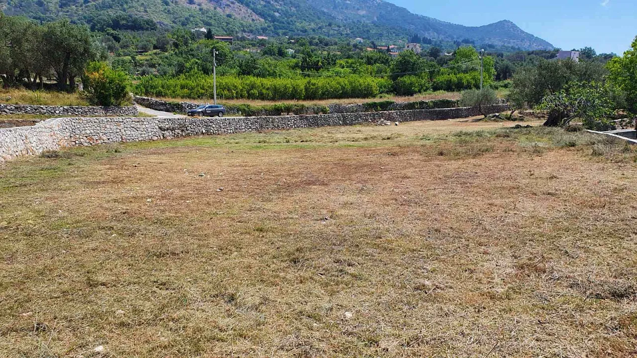 Four plots with panoramic sea views in Dobra Voda
