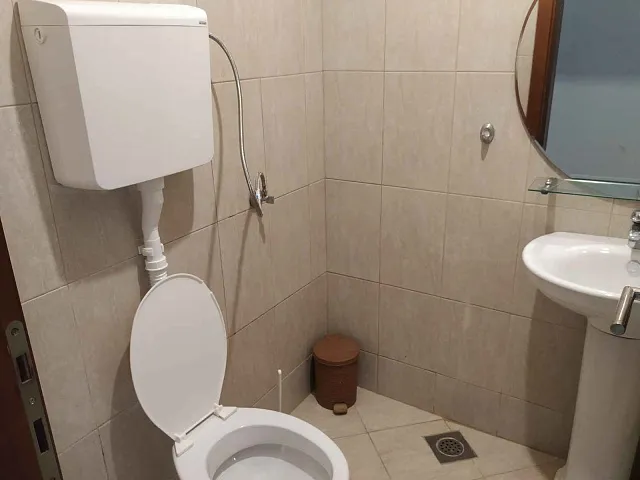 Two-bedroom apartment with sea view in Ulcinj — photo 10