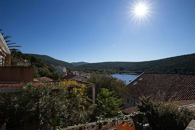 Cozy Seafront Apartment in Bigovo — with Terrace and Stunning Sea View — photo 7