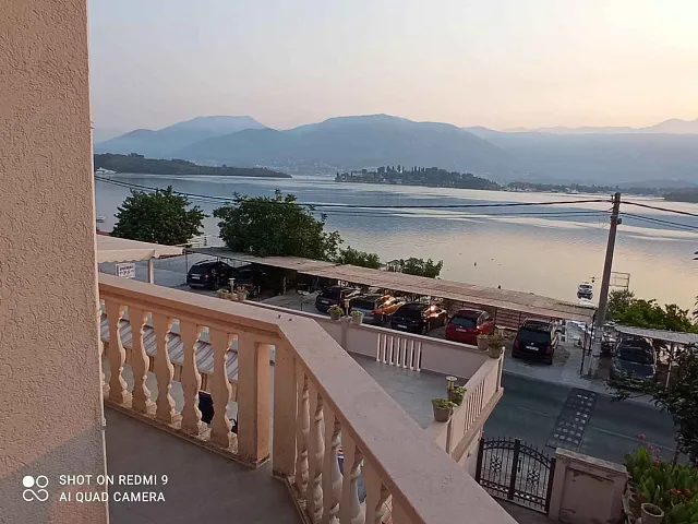 Apartment villa with private beach — photo 9