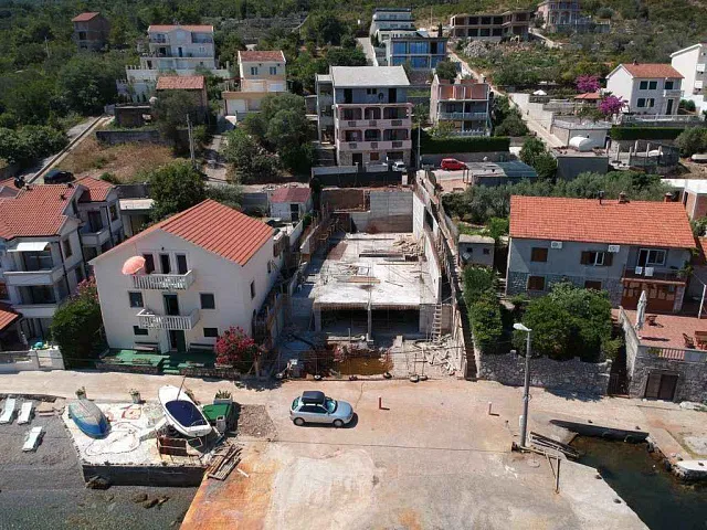 House for project on the first line with access to the sea in Krasici — photo 6