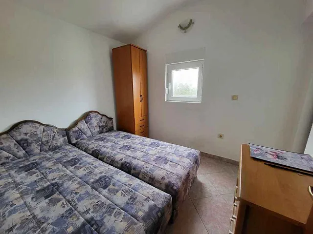 One bedroom apartment with sea view in Becici — photo 5
