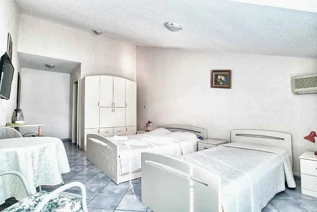 Mini-hotel in Budva — photo 10