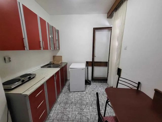 Hotel with 16 apartments in Buljarica — photo 16