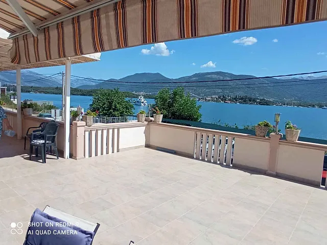Apartment villa with private beach — photo 7