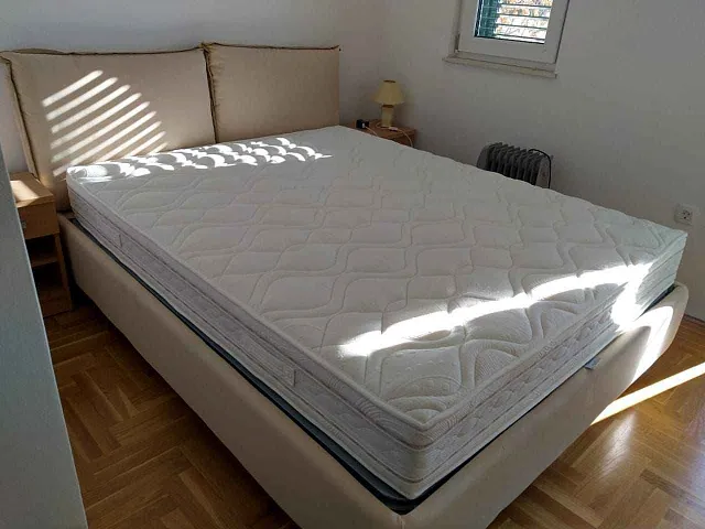 Zu verkaufende Wohnung in Orahovac mit Panoramablick auf das Meer — photo 5