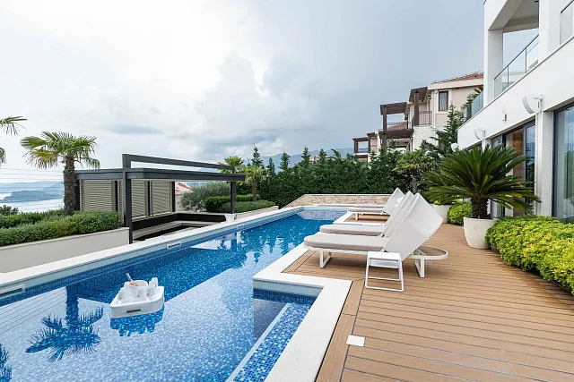 Exclusive Villa in Blizikuće, near Sveti Stefan — photo 25