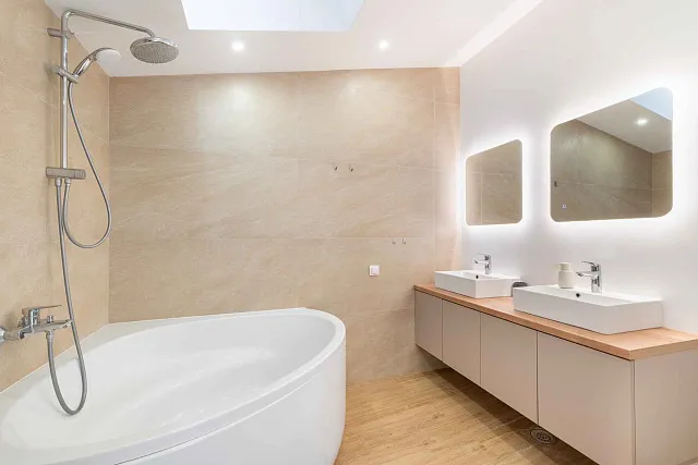 Luxury penthouse with spectacular sea views — photo 12