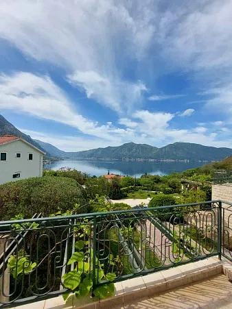 For sale apartment in Orahovac with a panoramic sea view — photo 2