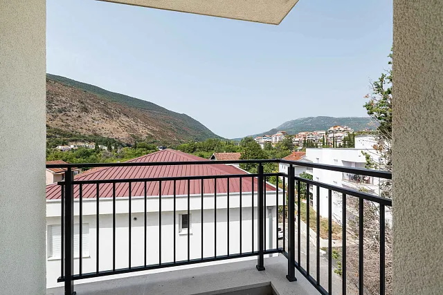 Apartments in a new modern building in Igalo. — photo 23