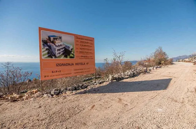 Plot with construction plan in Rezevici