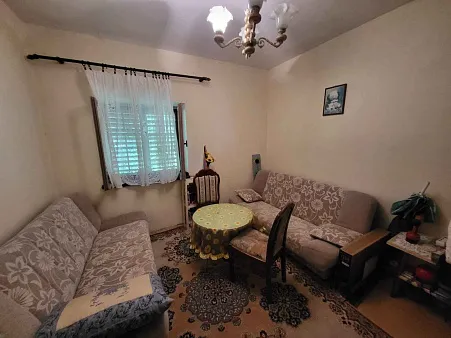 House in a quiet location with a huge plot — photo 2