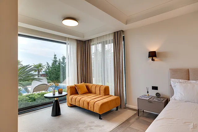 Exclusive Villa in Blizikuće, near Sveti Stefan — photo 39