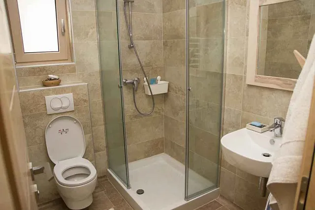 Mini hotel in Sutomore — photo 16