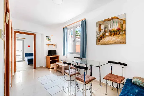Apartment 60m2 with two bedrooms in Rafailovici