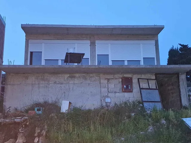 Unfinished house in the picturesque place of Krimovica