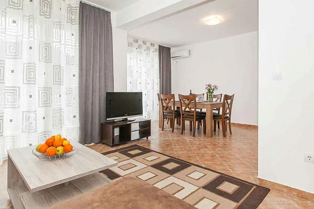Apartments with seaview in Herceg Novi — photo 8
