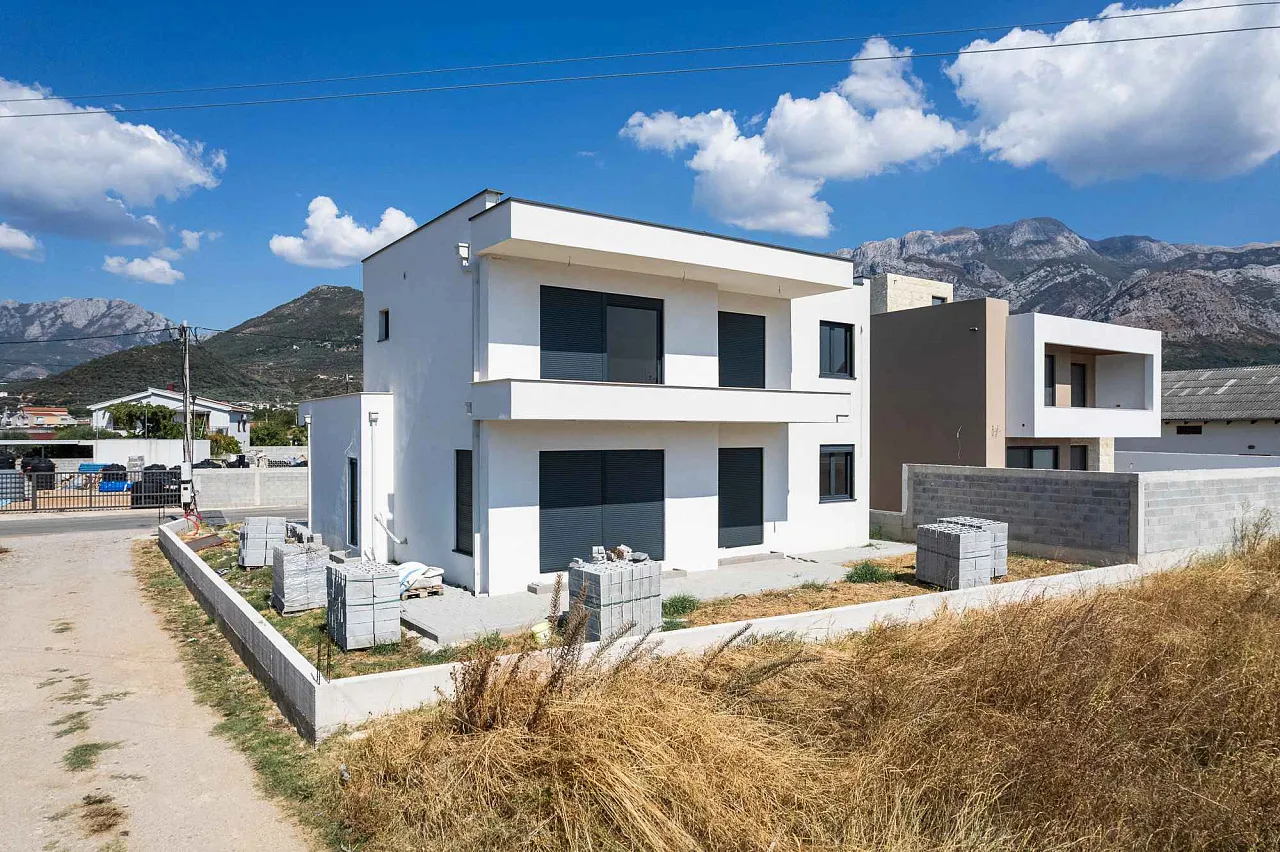 LUXURY HOUSE IN BAR – 225 m² OF LIVING SPACE