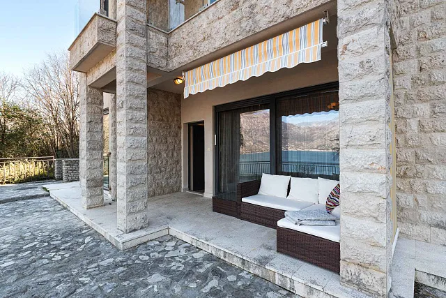 Two apartments in a complex in Kostanjica, measuring 68 m² and 156 m² — photo 9
