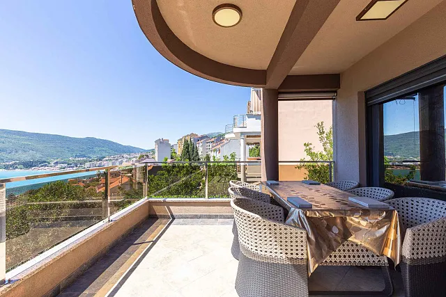 Excellent villa in the center of Herceg Novi — photo 16