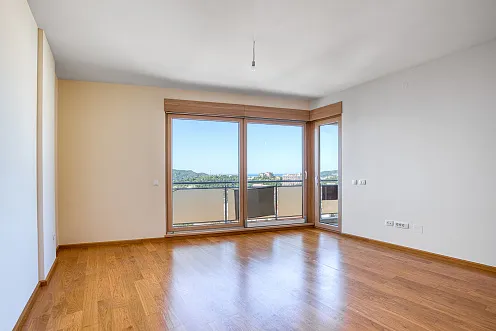 Becici 67 m² Apartment with Sea View, 2 Bedrooms and Terrace