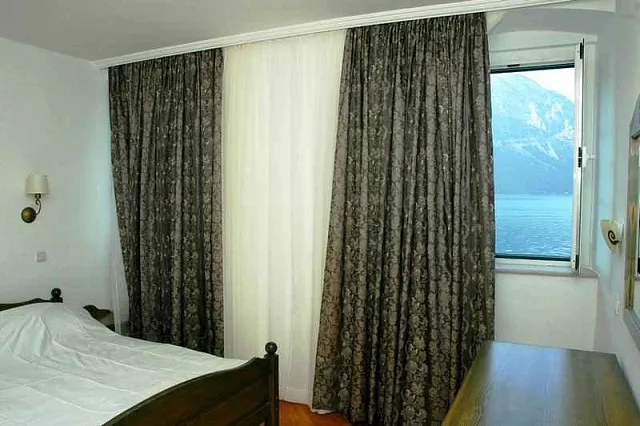 Villa in the bay on the first line — photo 12