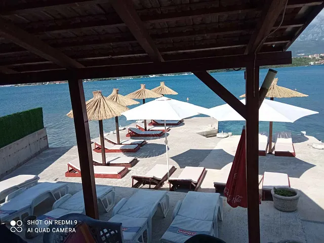 Apartment villa with private beach — photo 4