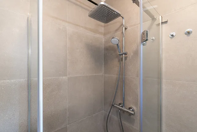 Modern three-bedroom apartment in the centre of Tivat with sea views — photo 27