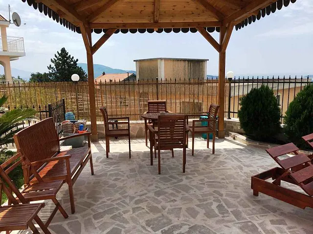 House in Topla
