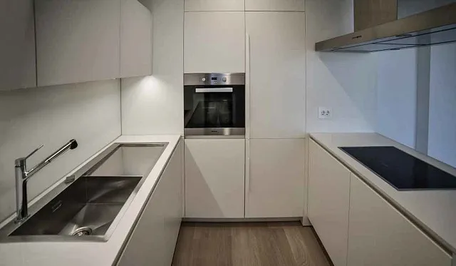 Luxurious apartment in Budvawith spectacular sea view — photo 14