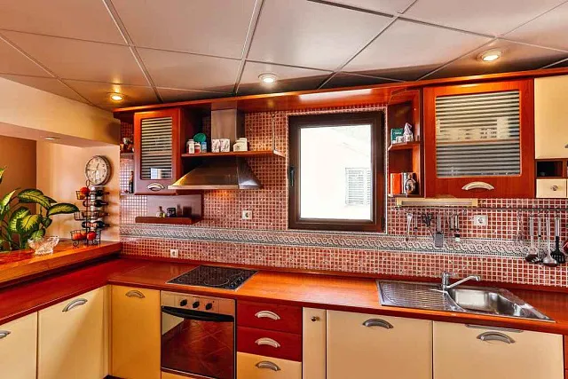 Spacious 3-Bedroom Duplex Apartment in Budva (Dubovica) – 156 m² — photo 8